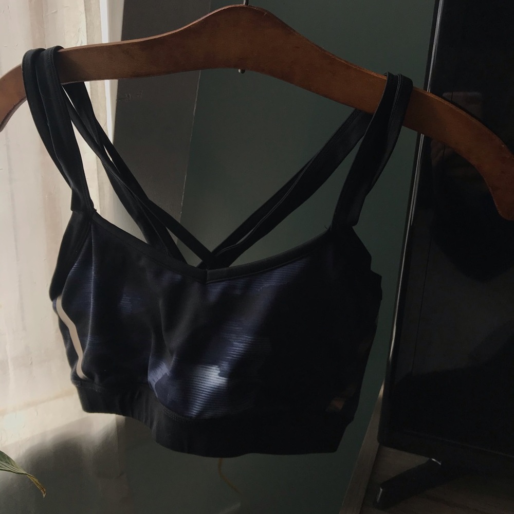 Sports bra